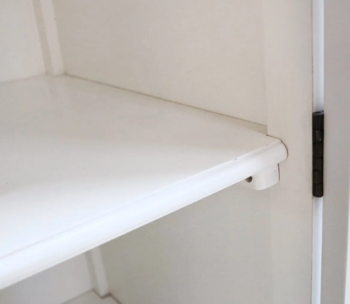 Asiatischer Mehrzweckschrank Weiß