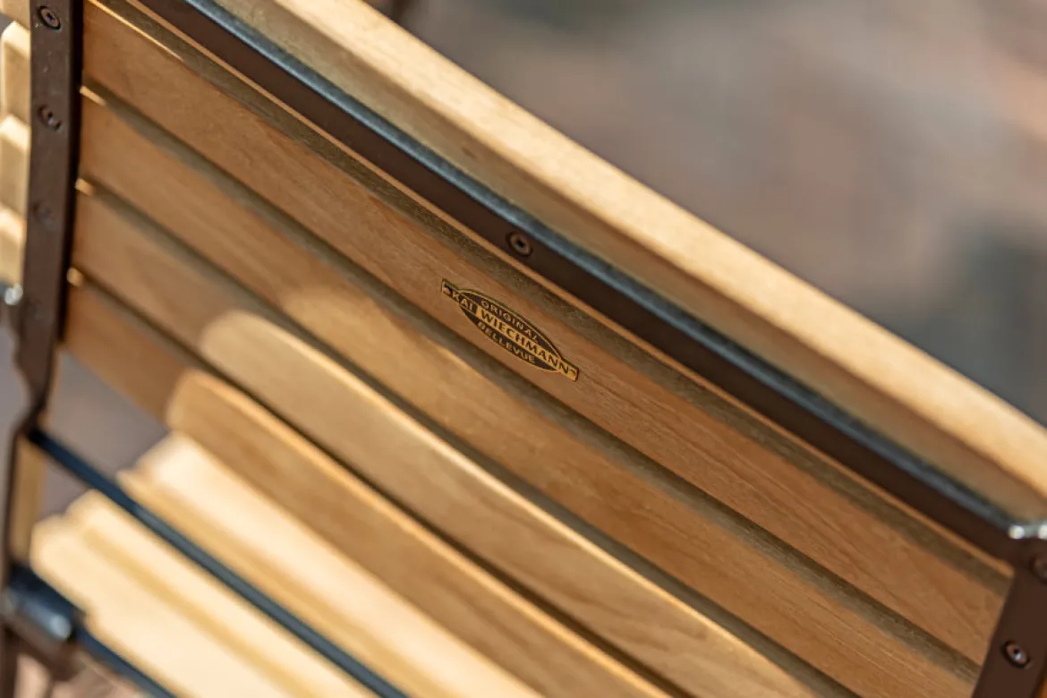 Bank Bellevue mit Leisten aus Teak