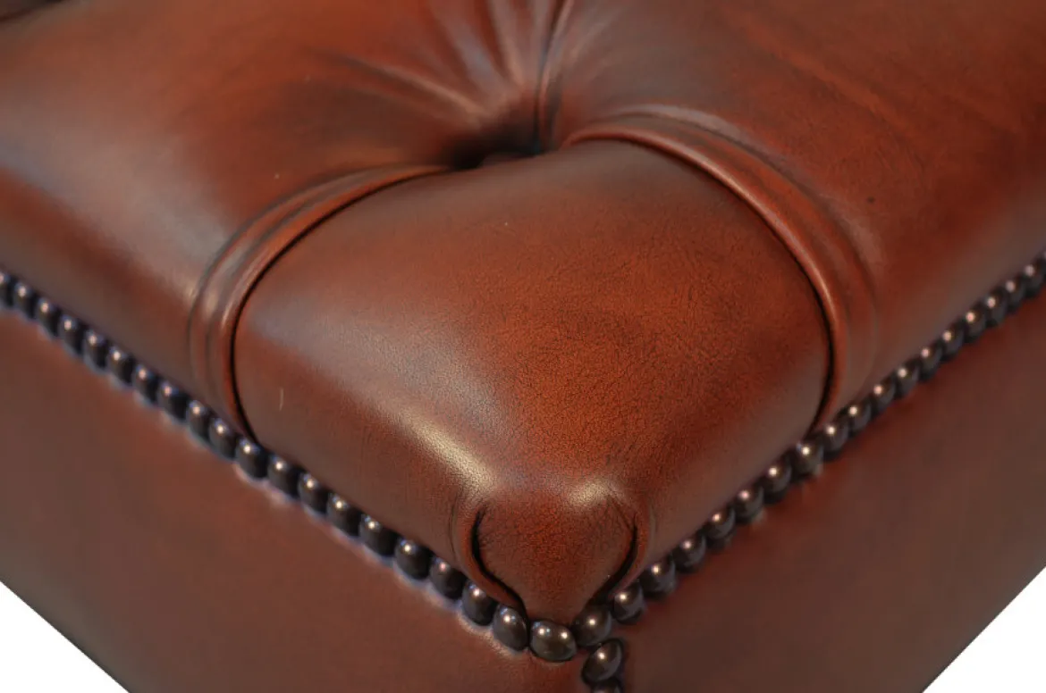 Chesterfield Hocker Philip