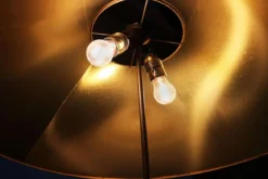 Edle Porzellanlampe in Weiß