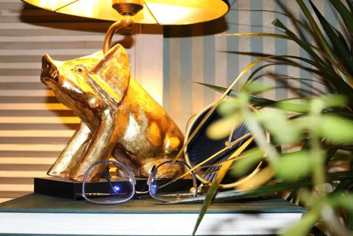 Figurenleuchte Goldschwein