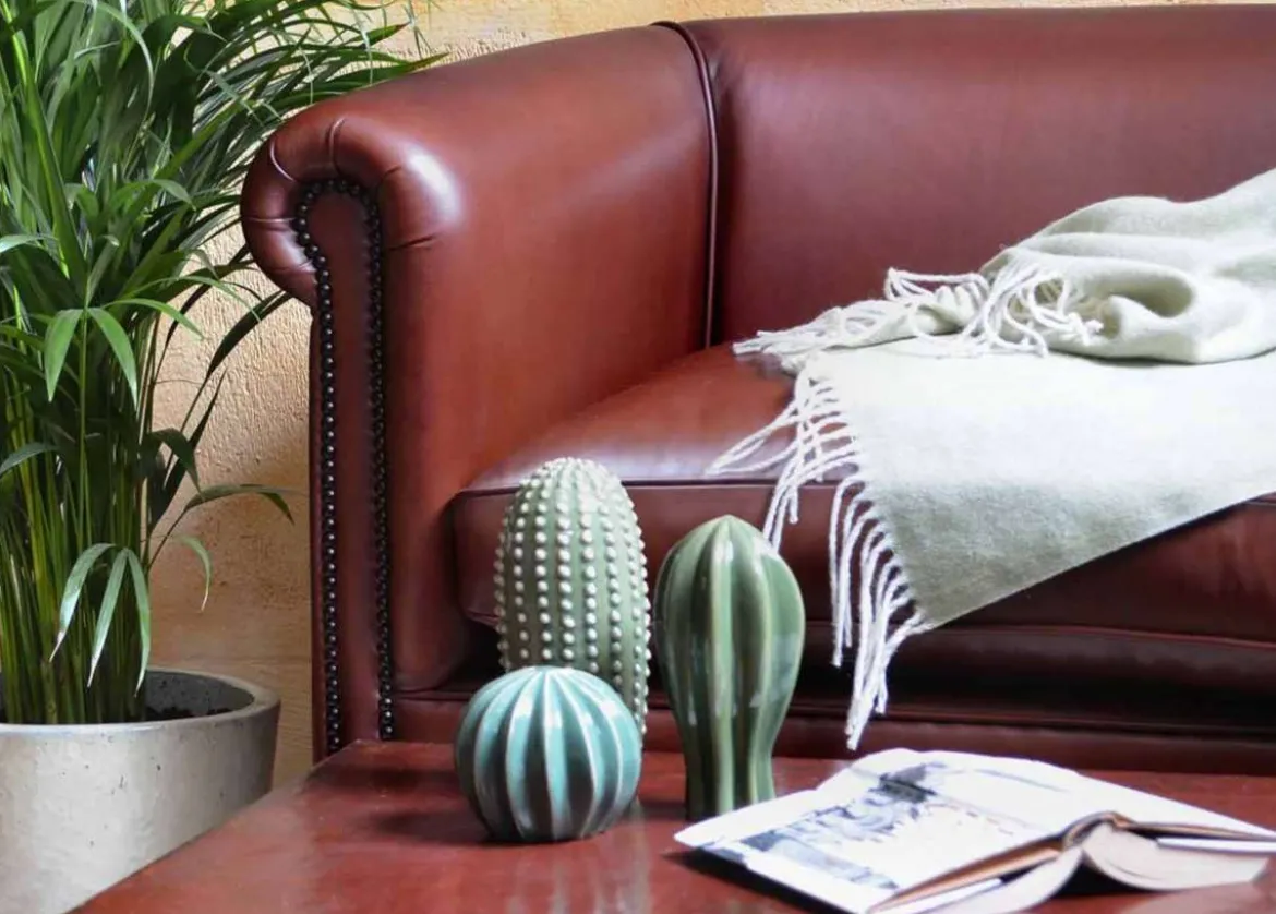 Roundy Sofa