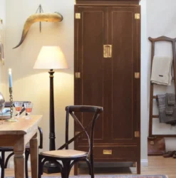 Schrank braun asiatischer Stil