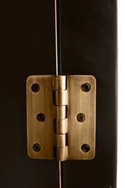Schrank schwarz asiatsicher Stil