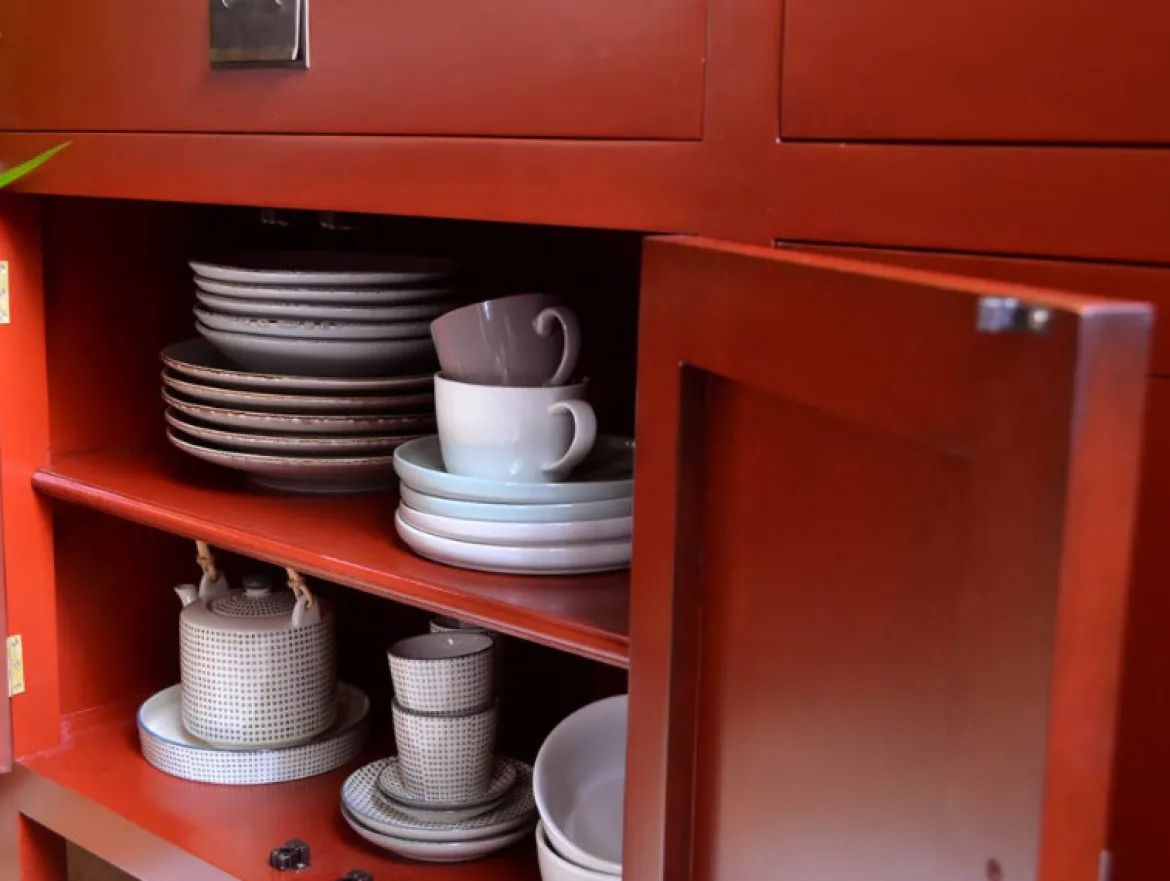Sideboard asiatischer Stil rot