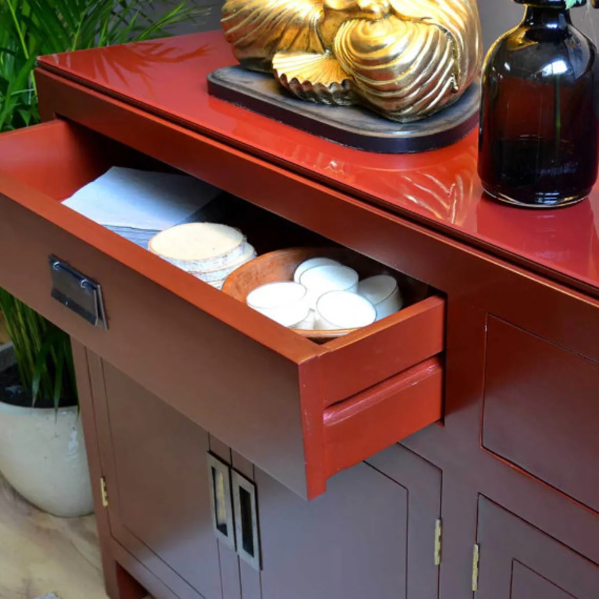 Sideboard asiatischer Stil rot