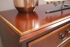 Sideboard 2-türig Mahagoni