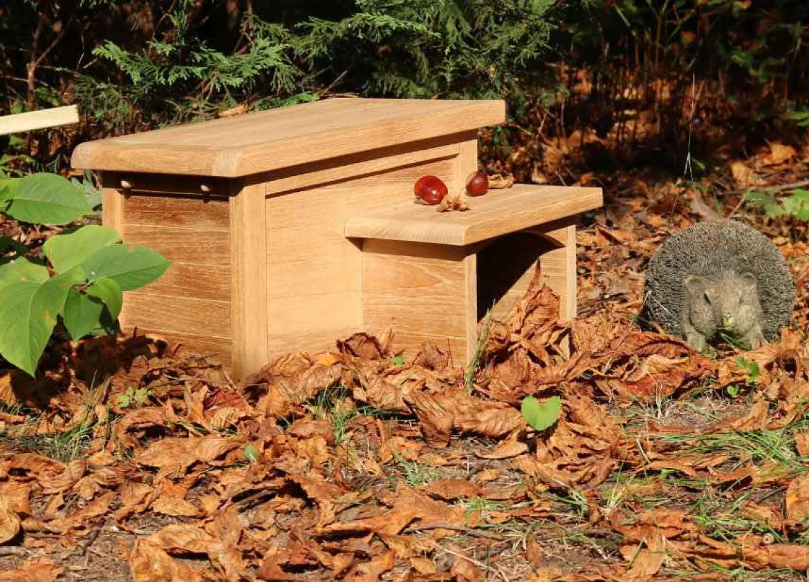 Teak Igelhaus Friesenlaub