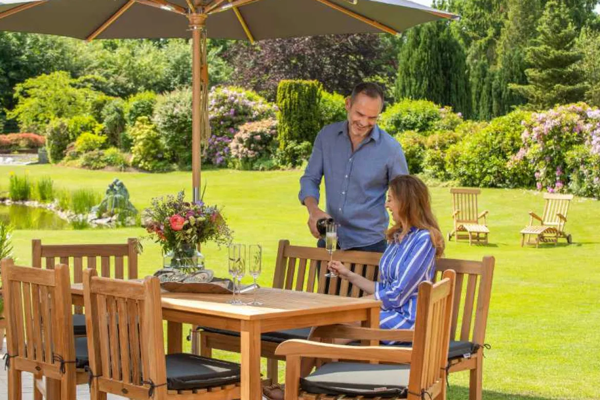 Teak Tisch London