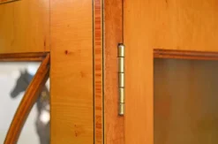 Vitrine 1-türig Bow Eibe