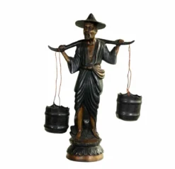 Wasserträger-Figur